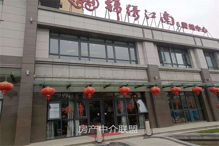 一实小实验中学附近东晟小区三室带车库65万可分期